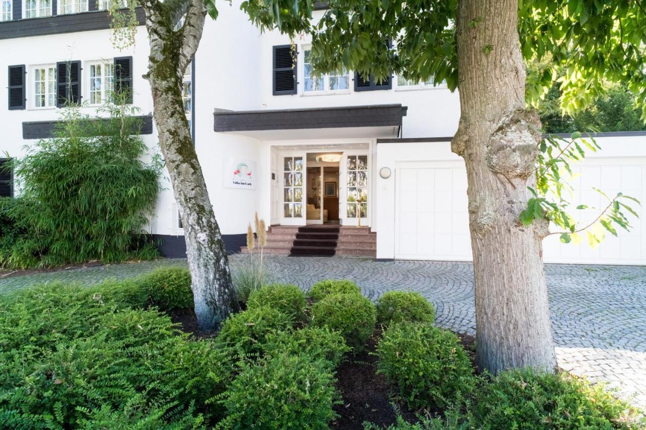 Hotel Villa Im Park デュッセルドルフ エクステリア 写真