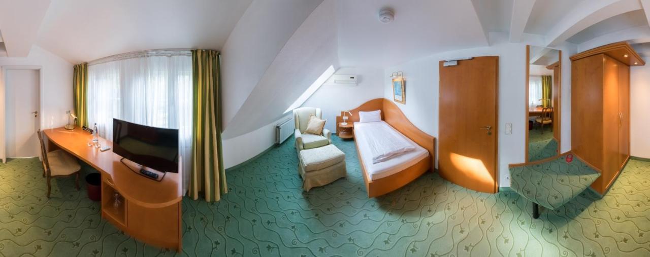 Hotel Villa Im Park デュッセルドルフ 部屋 写真